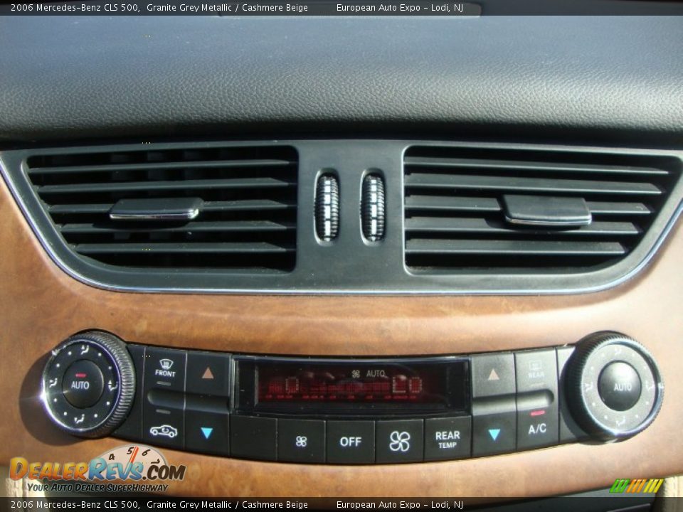 2006 Mercedes-Benz CLS 500 Granite Grey Metallic / Cashmere Beige Photo #30