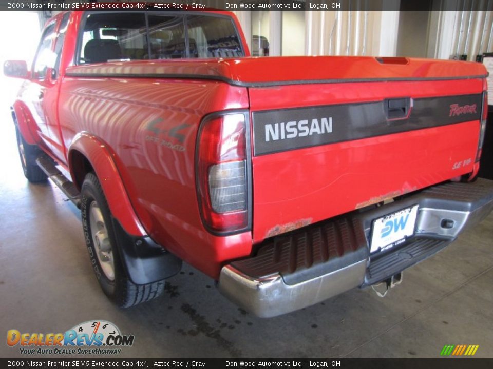 2000 Nissan Frontier SE V6 Extended Cab 4x4 Aztec Red / Gray Photo #3
