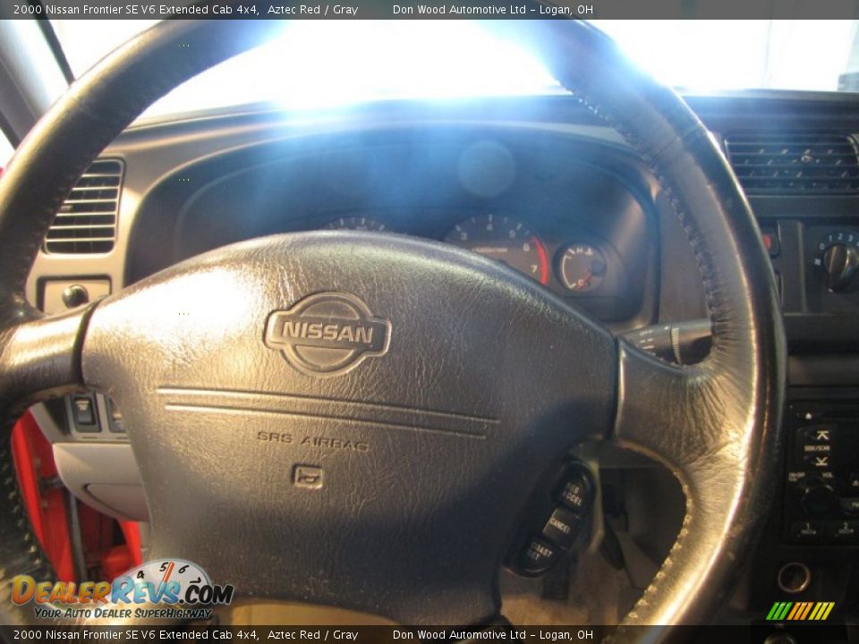 2000 Nissan Frontier SE V6 Extended Cab 4x4 Aztec Red / Gray Photo #7