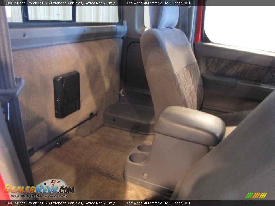 2000 Nissan Frontier SE V6 Extended Cab 4x4 Aztec Red / Gray Photo #12