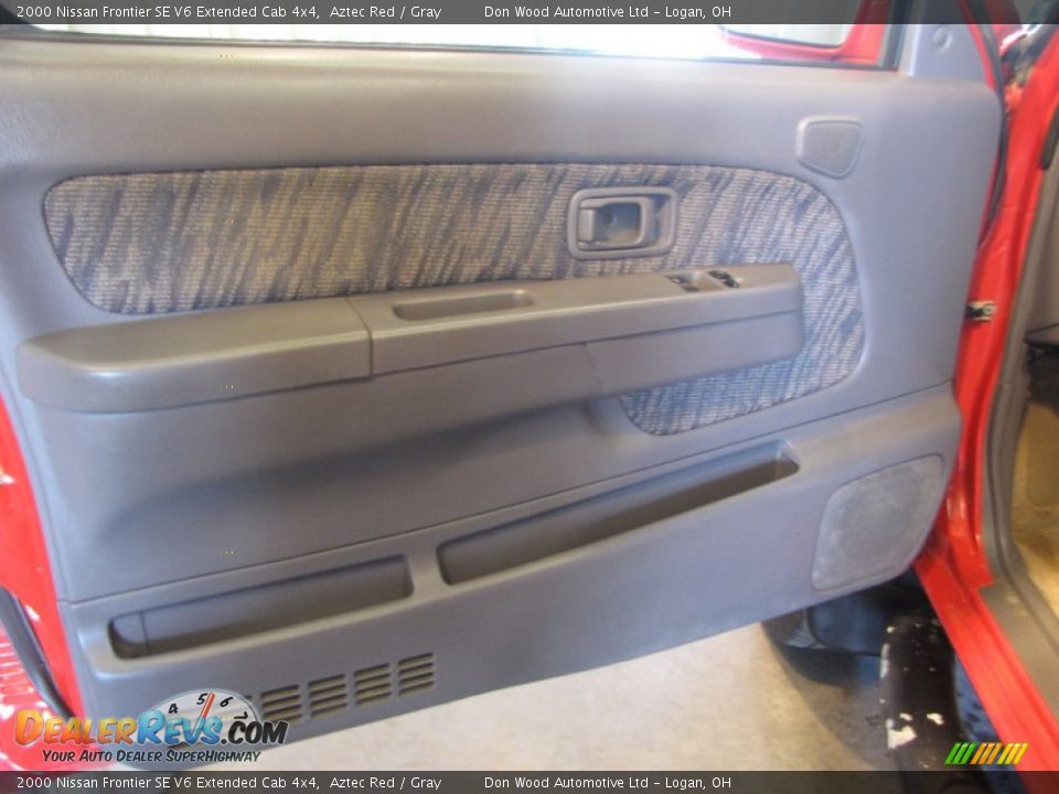 2000 Nissan Frontier SE V6 Extended Cab 4x4 Aztec Red / Gray Photo #13