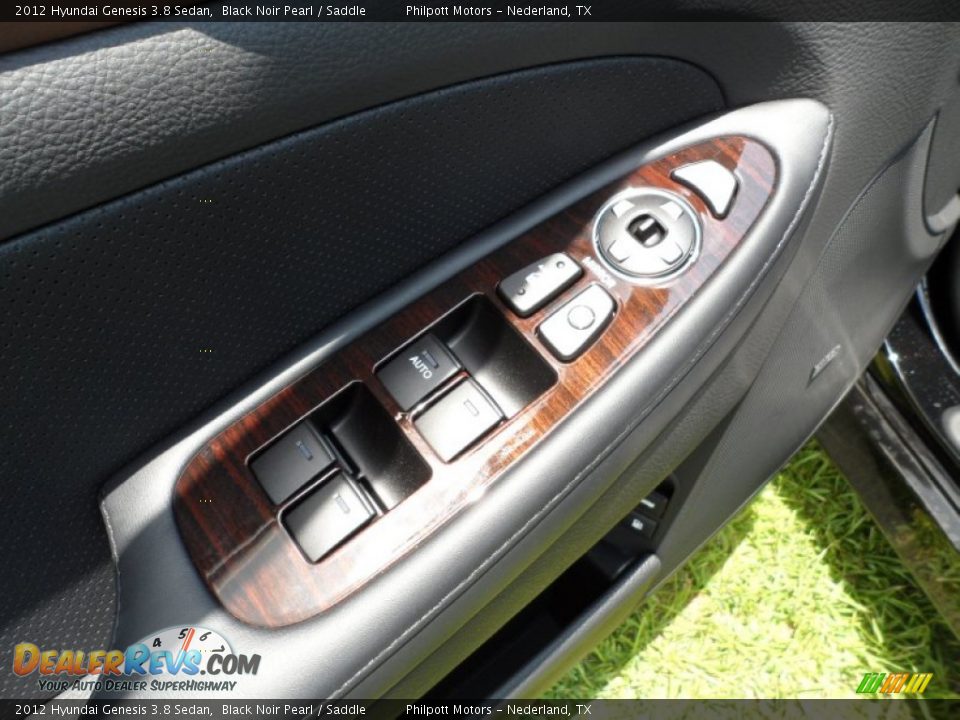 Controls of 2012 Hyundai Genesis 3.8 Sedan Photo #24