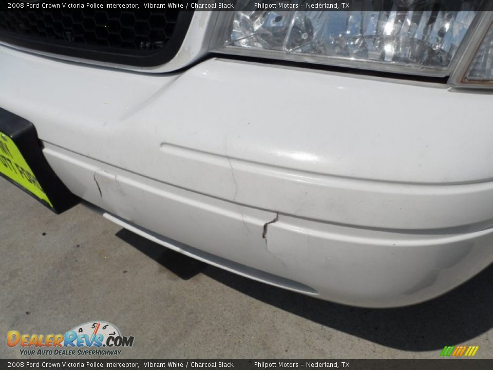 2008 Ford Crown Victoria Police Interceptor Vibrant White / Charcoal Black Photo #11