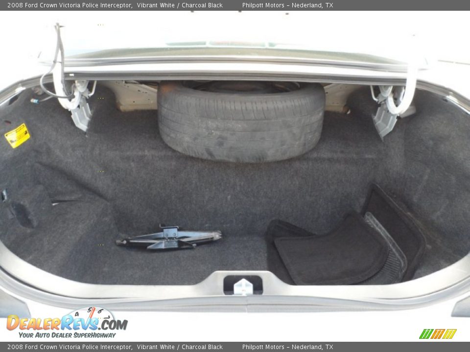 2008 Ford Crown Victoria Police Interceptor Trunk Photo #32