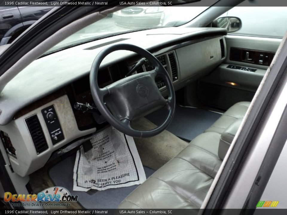 1996 Cadillac Fleetwood Light Driftwood Metallic / Neutral Photo #6