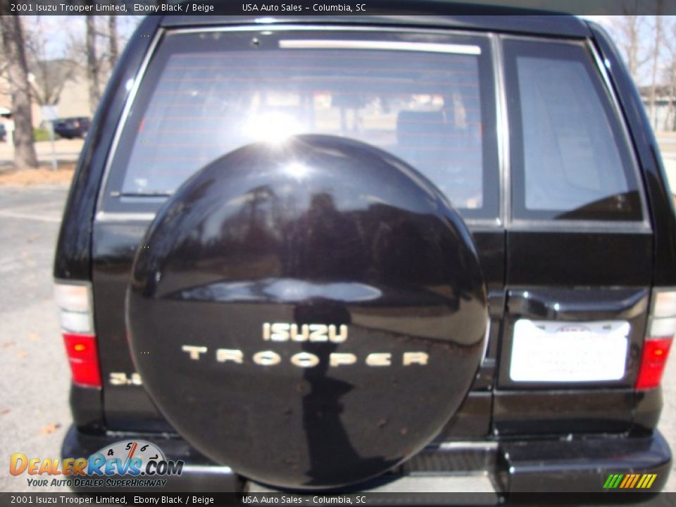 2001 Isuzu Trooper Limited Ebony Black / Beige Photo #4