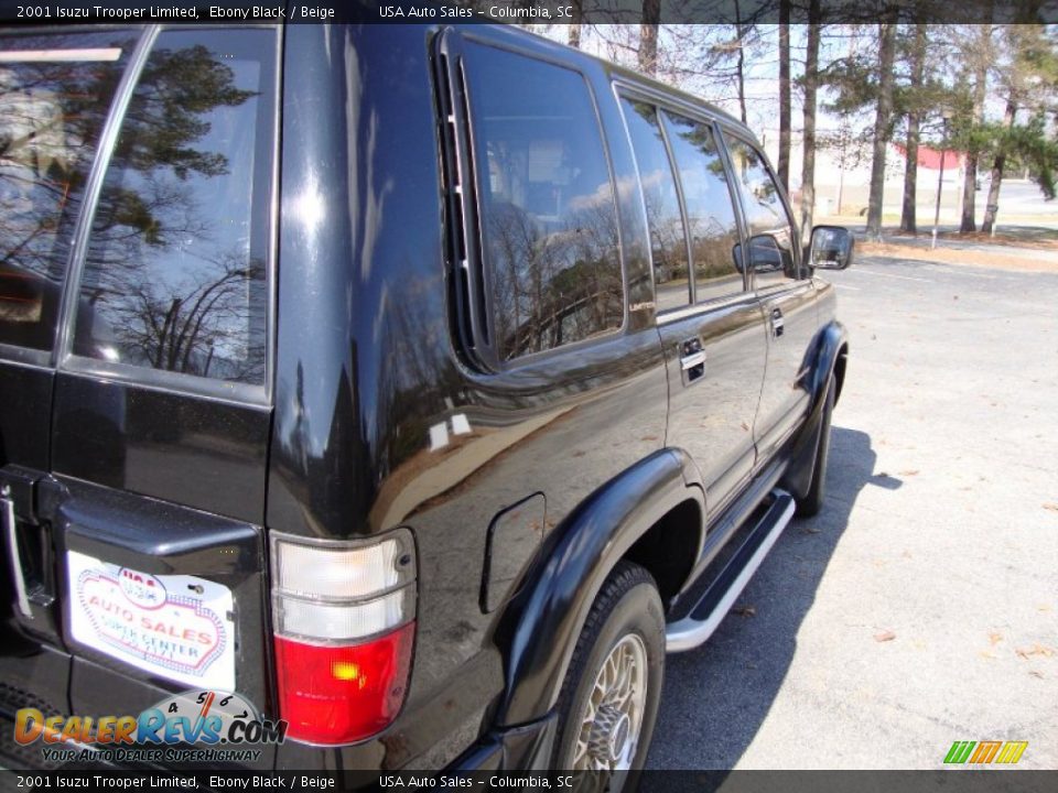 2001 Isuzu Trooper Limited Ebony Black / Beige Photo #5