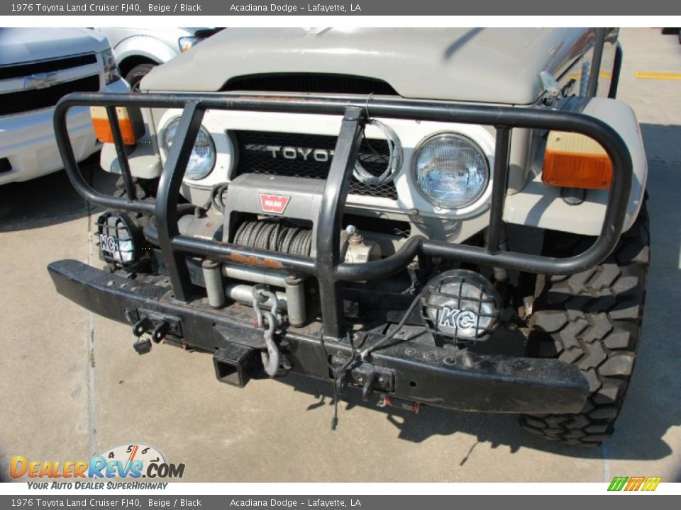 1976 Toyota Land Cruiser FJ40 Beige / Black Photo #11