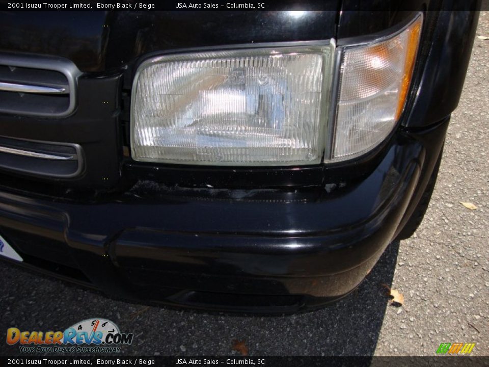 2001 Isuzu Trooper Limited Ebony Black / Beige Photo #10