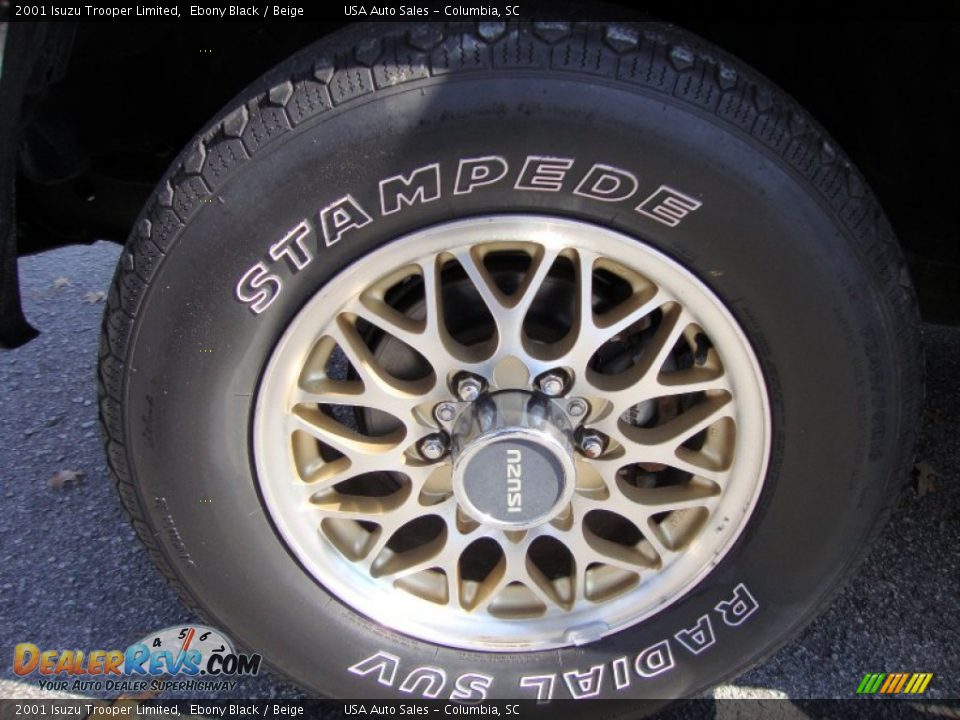 2001 Isuzu Trooper Limited Ebony Black / Beige Photo #11
