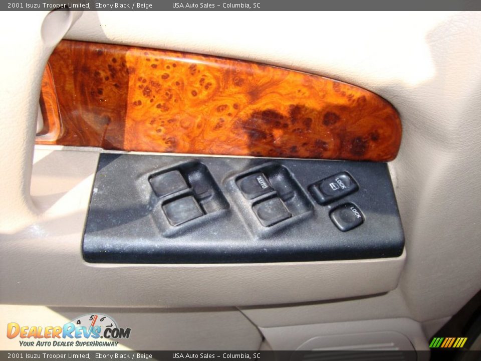 2001 Isuzu Trooper Limited Ebony Black / Beige Photo #19