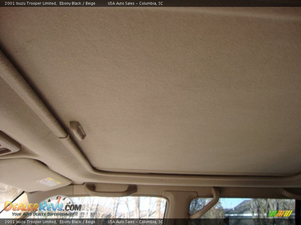2001 Isuzu Trooper Limited Ebony Black / Beige Photo #29