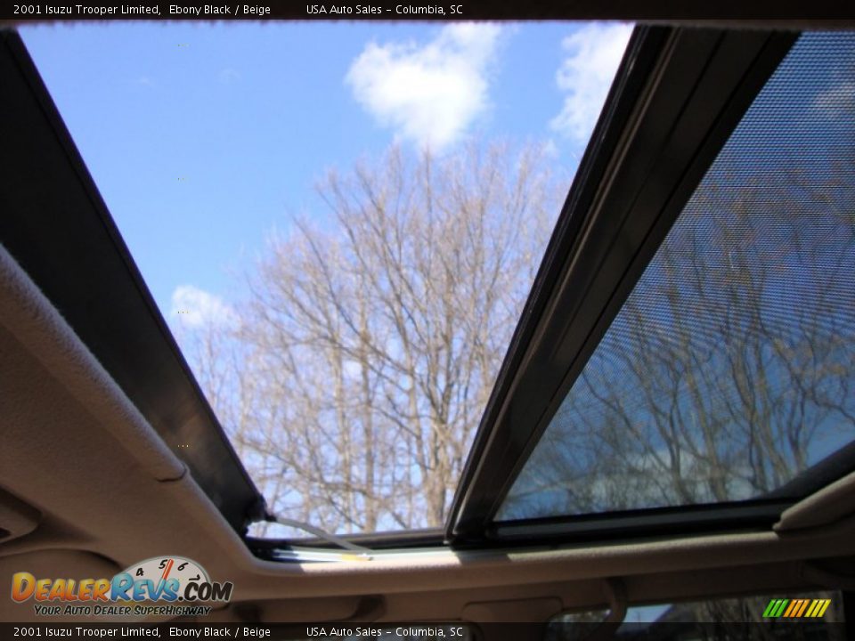 2001 Isuzu Trooper Limited Ebony Black / Beige Photo #31