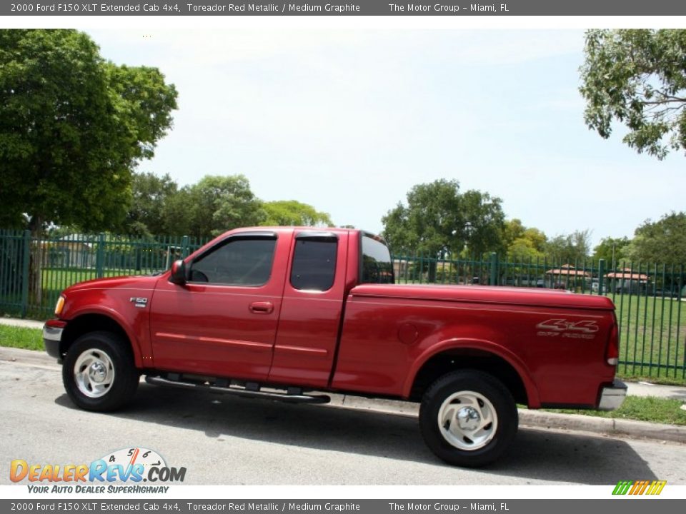 2000 Ford F150 XLT Extended Cab 4x4 Toreador Red Metallic / Medium Graphite Photo #4