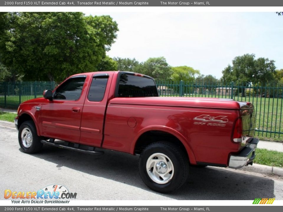 2000 Ford F150 XLT Extended Cab 4x4 Toreador Red Metallic / Medium Graphite Photo #5
