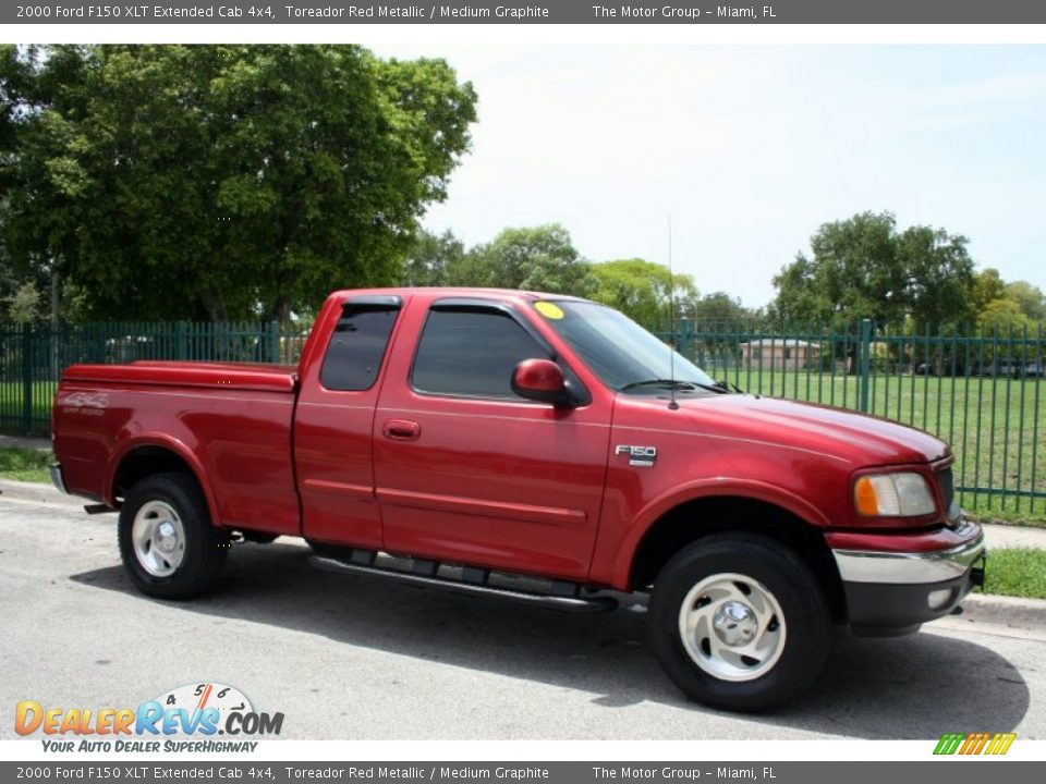 2000 Ford F150 XLT Extended Cab 4x4 Toreador Red Metallic / Medium Graphite Photo #12