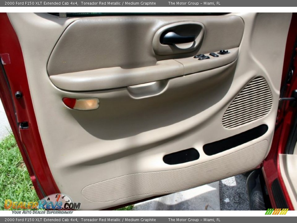 2000 Ford F150 XLT Extended Cab 4x4 Toreador Red Metallic / Medium Graphite Photo #33