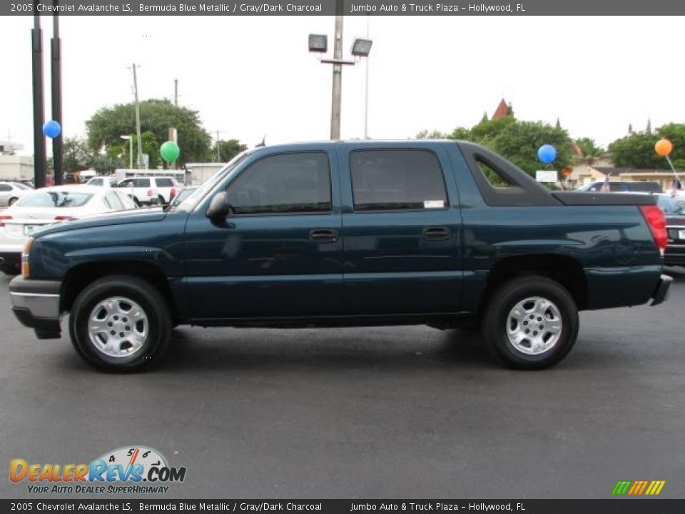 2005 Chevrolet Avalanche LS Bermuda Blue Metallic / Gray/Dark Charcoal Photo #6