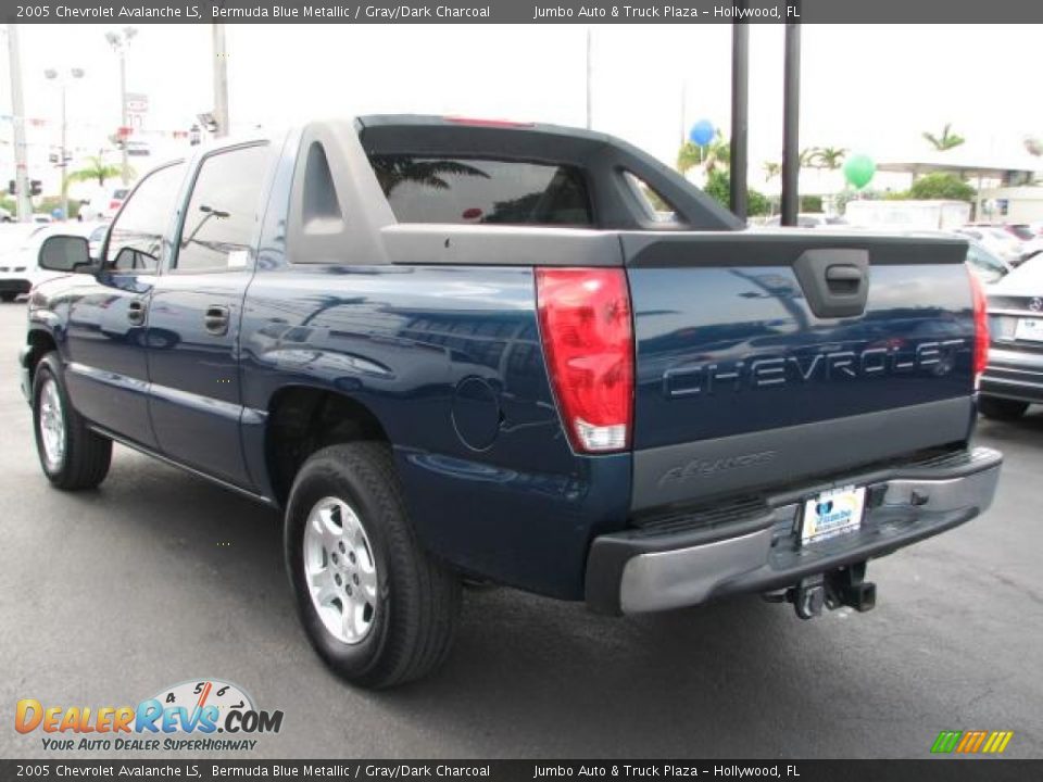 2005 Chevrolet Avalanche LS Bermuda Blue Metallic / Gray/Dark Charcoal Photo #7