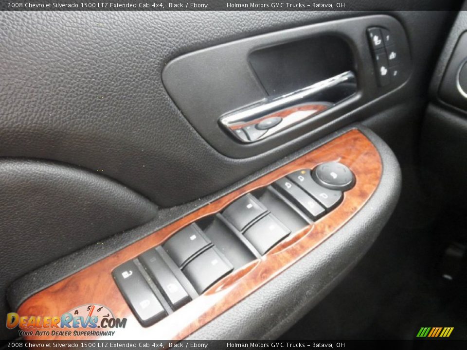 Controls of 2008 Chevrolet Silverado 1500 LTZ Extended Cab 4x4 Photo #12