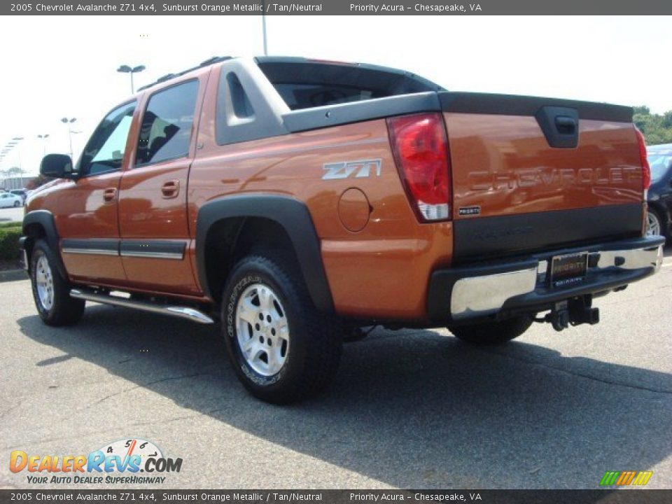 2005 Chevrolet Avalanche Z71 4x4 Sunburst Orange Metallic / Tan/Neutral Photo #4