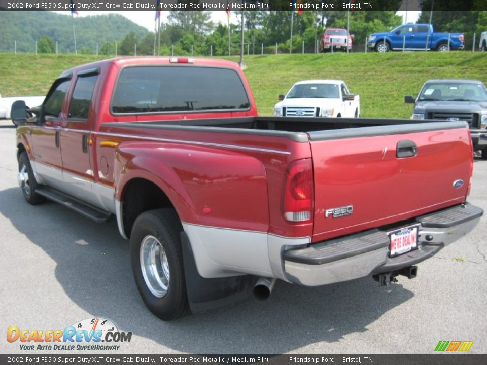 2002 Ford F350 Super Duty XLT Crew Cab Dually Toreador Red Metallic / Medium Flint Photo #8