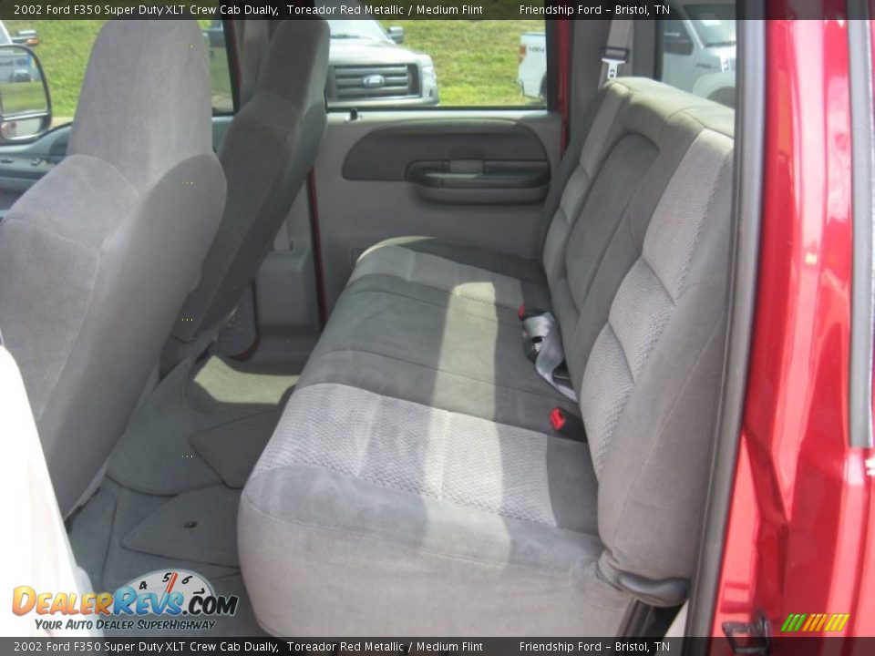 2002 Ford F350 Super Duty XLT Crew Cab Dually Toreador Red Metallic / Medium Flint Photo #18