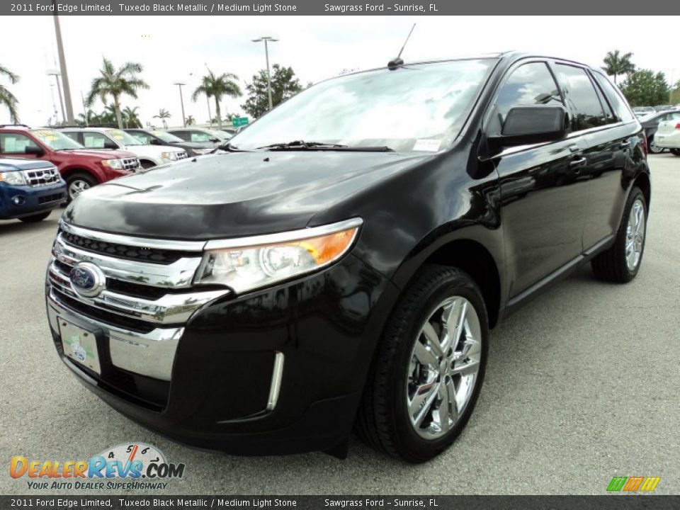 Front 3/4 View of 2011 Ford Edge Limited Photo #13