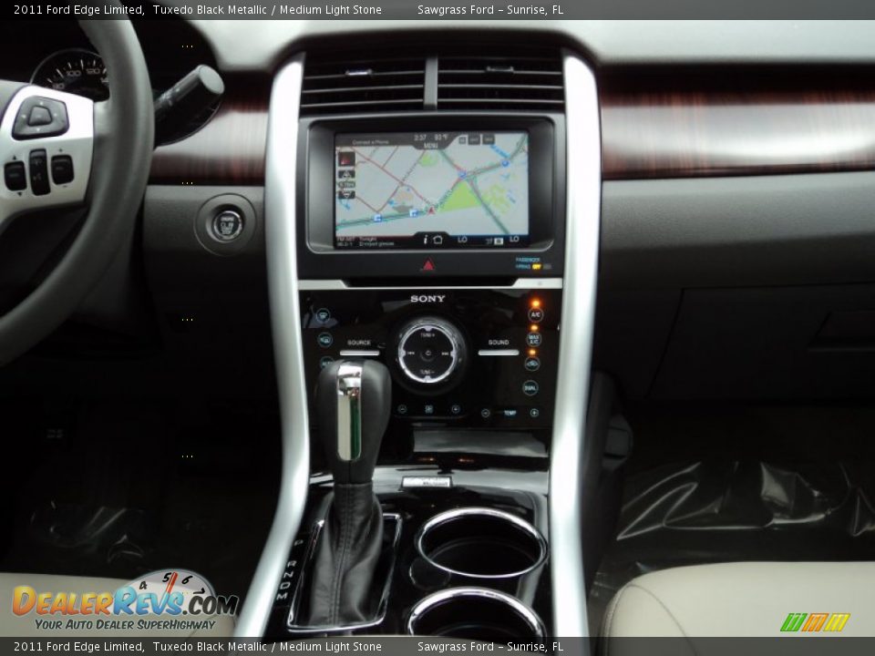 Controls of 2011 Ford Edge Limited Photo #25