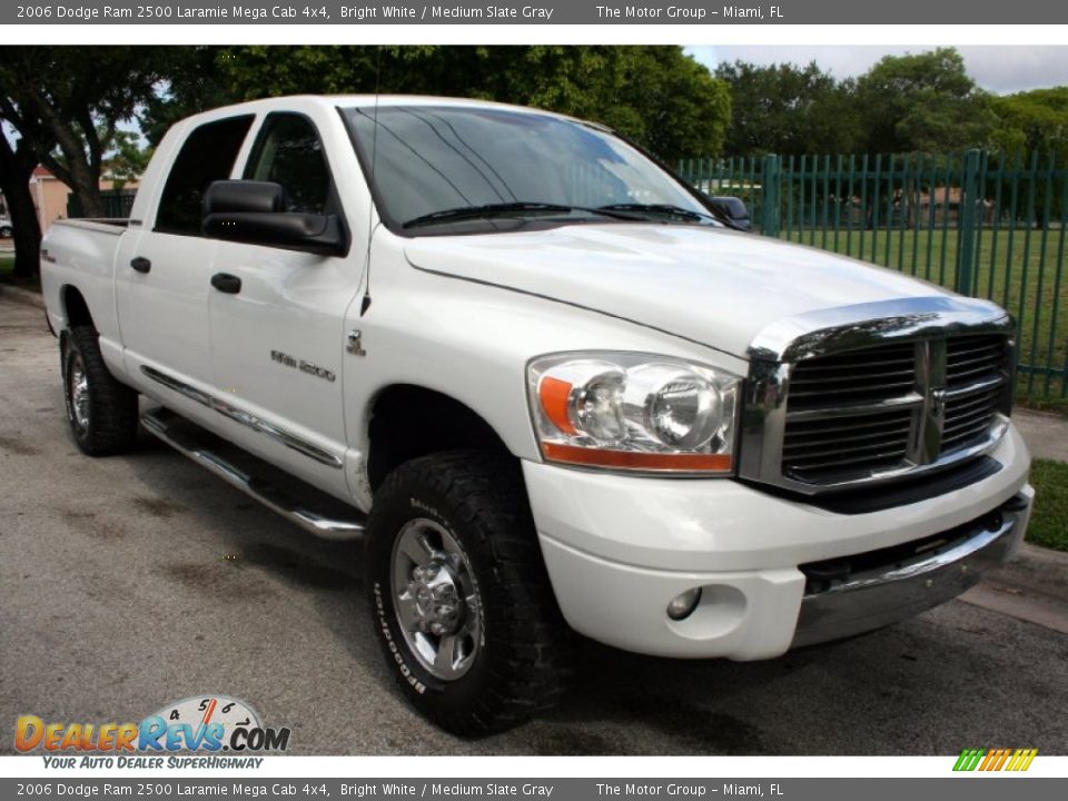 2006 Dodge Ram 2500 Laramie Mega Cab 4x4 Bright White / Medium Slate Gray Photo #15