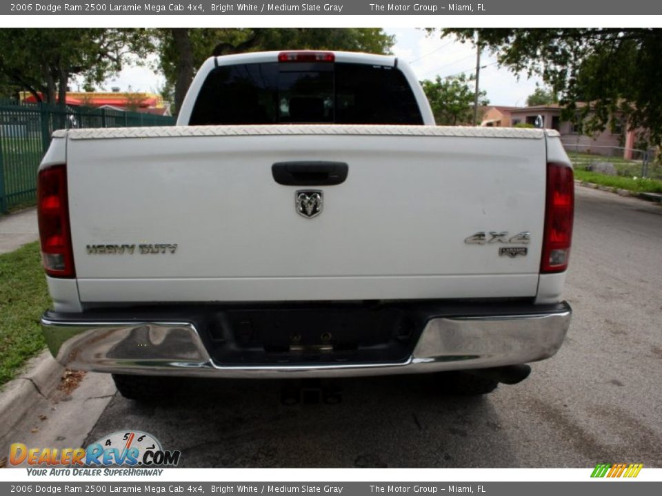 2006 Dodge Ram 2500 Laramie Mega Cab 4x4 Bright White / Medium Slate Gray Photo #18