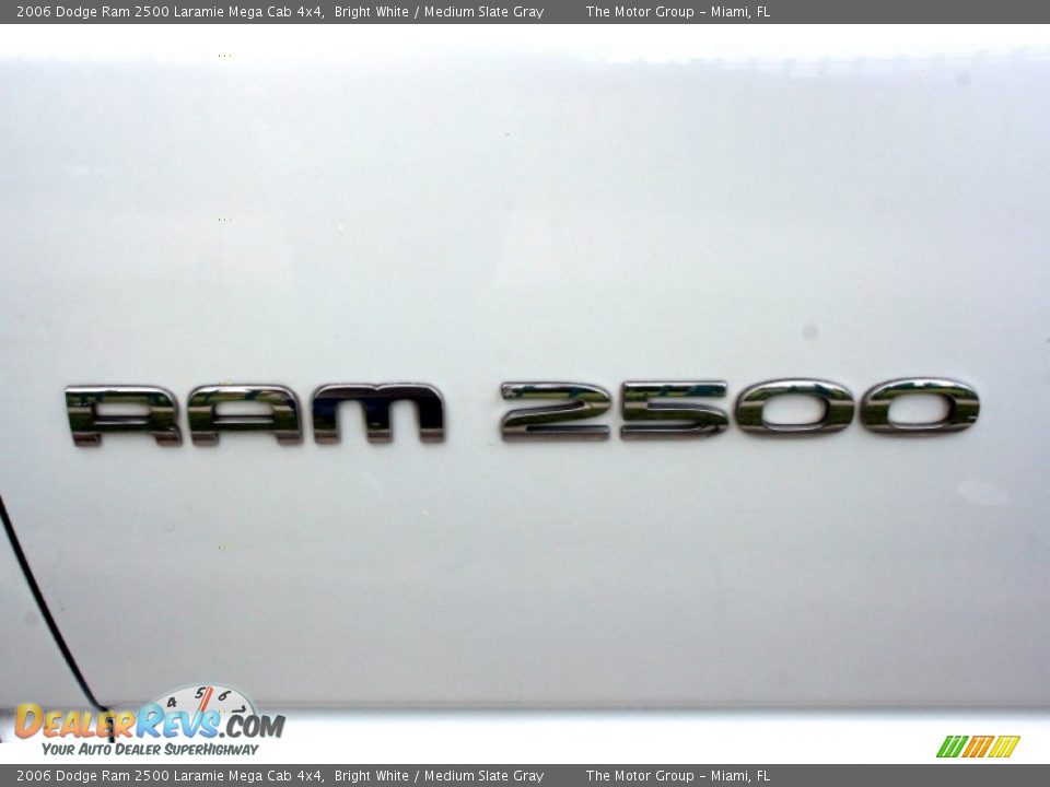 2006 Dodge Ram 2500 Laramie Mega Cab 4x4 Bright White / Medium Slate Gray Photo #27