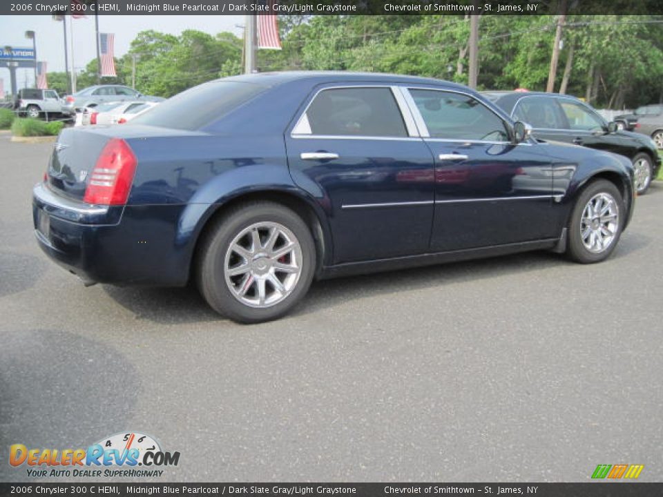 2006 Chrysler 300 C HEMI Midnight Blue Pearlcoat / Dark Slate Gray/Light Graystone Photo #3