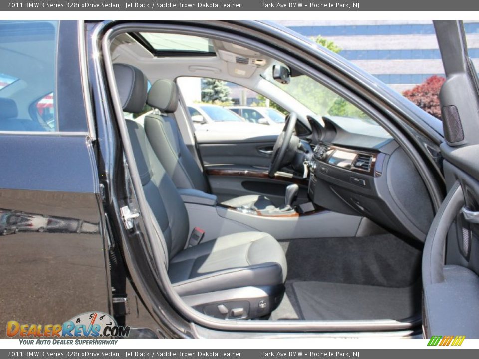 2011 BMW 3 Series 328i xDrive Sedan Jet Black / Saddle Brown Dakota Leather Photo #27