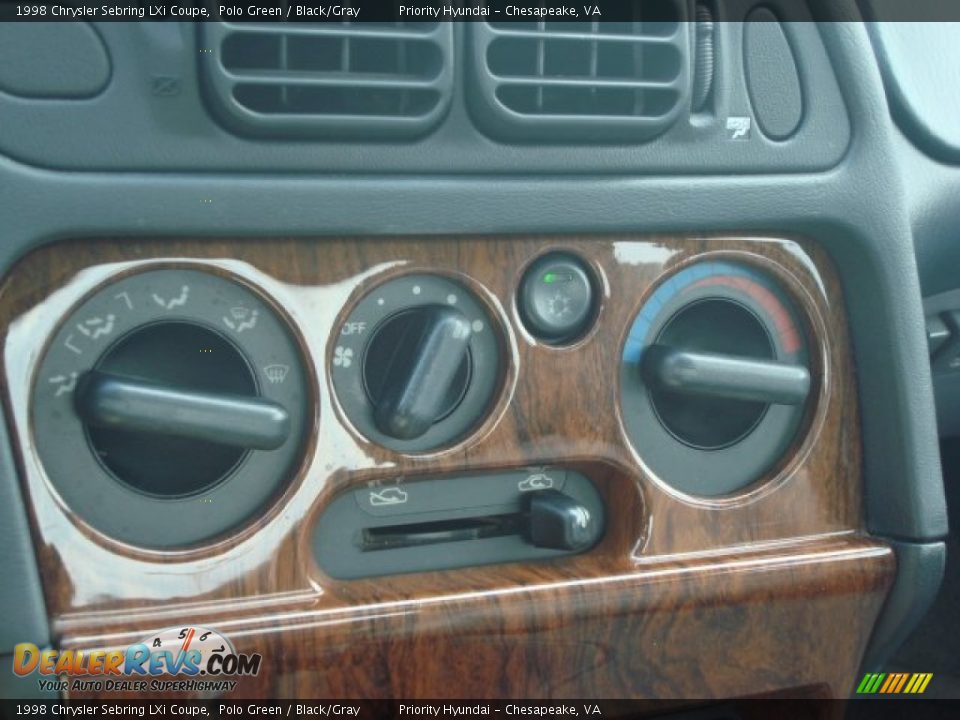 Controls of 1998 Chrysler Sebring LXi Coupe Photo #13