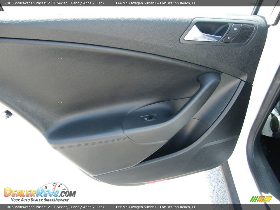 2006 Volkswagen Passat 2.0T Sedan Candy White / Black Photo #22