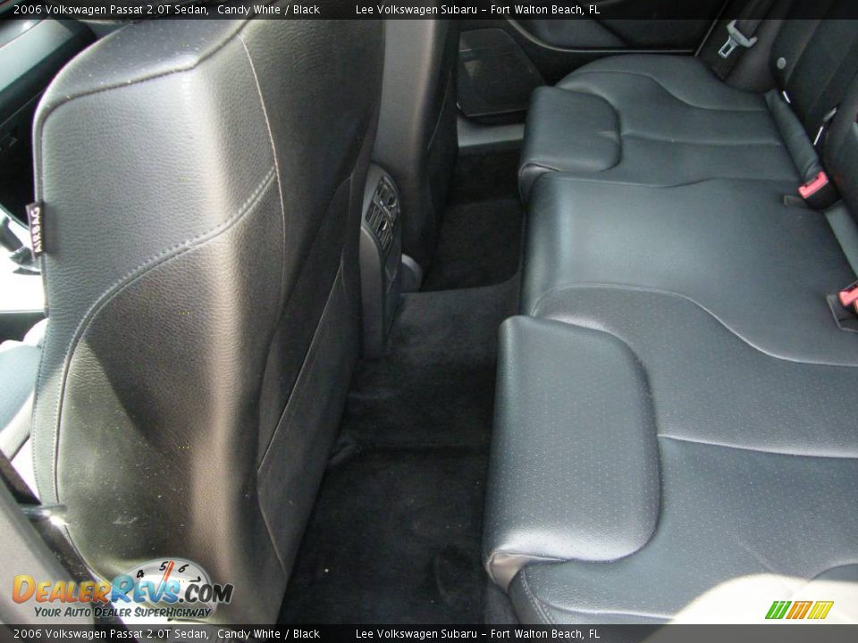 2006 Volkswagen Passat 2.0T Sedan Candy White / Black Photo #23
