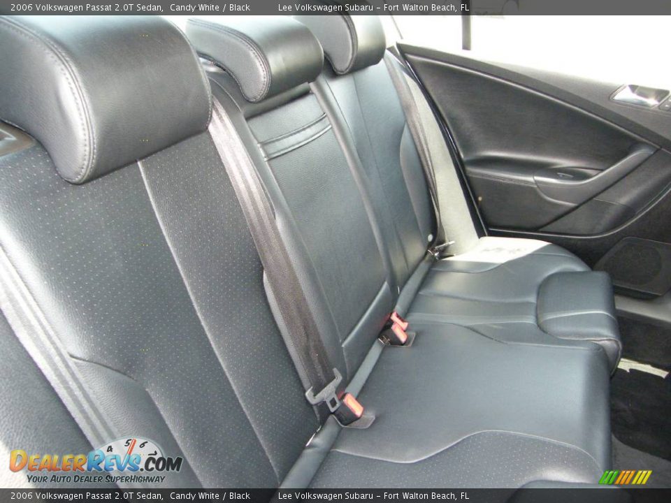 2006 Volkswagen Passat 2.0T Sedan Candy White / Black Photo #25