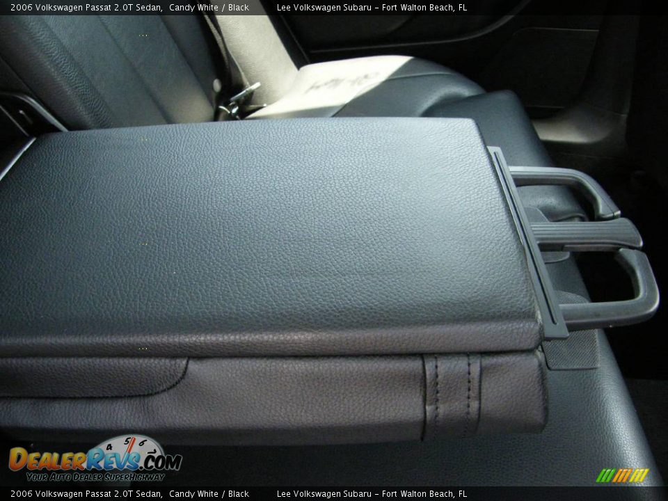 2006 Volkswagen Passat 2.0T Sedan Candy White / Black Photo #26