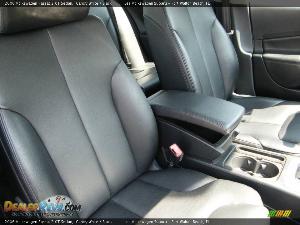 2006 Volkswagen Passat 2.0T Sedan Candy White / Black Photo #28