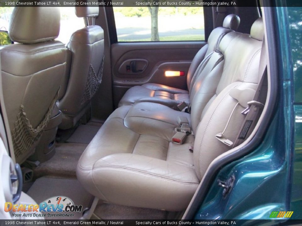 Neutral Interior - 1998 Chevrolet Tahoe LT 4x4 Photo #32