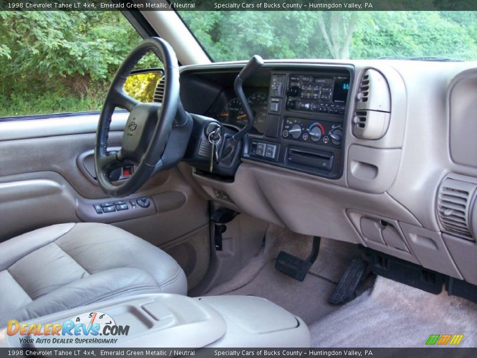 1998 Chevrolet Tahoe LT 4x4 Emerald Green Metallic / Neutral Photo #36