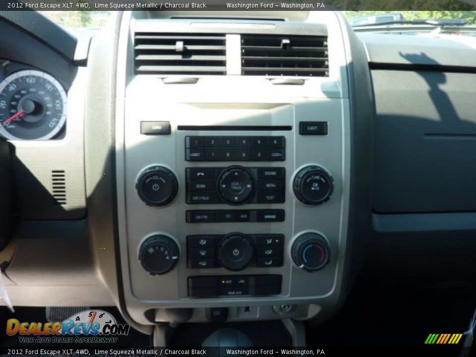 2012 Ford Escape XLT 4WD Lime Squeeze Metallic / Charcoal Black Photo #18