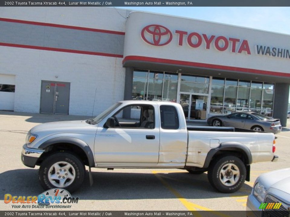 2002 Toyota Tacoma Xtracab 4x4 Lunar Mist Metallic / Oak Photo #2