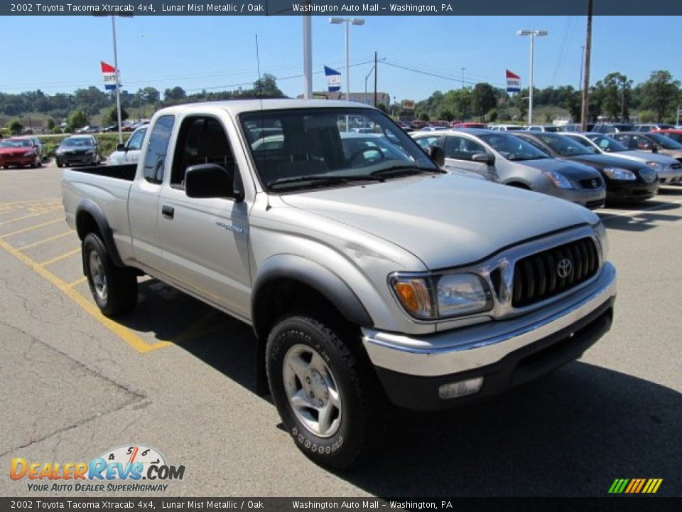 2002 Toyota Tacoma Xtracab 4x4 Lunar Mist Metallic / Oak Photo #9