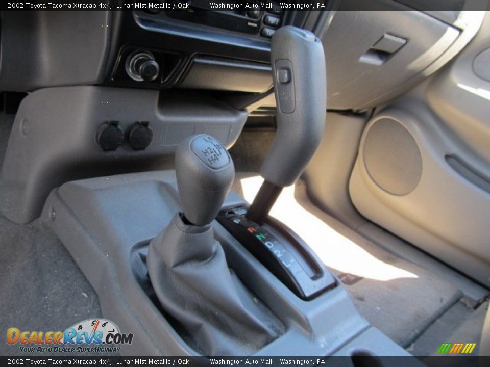 2002 Toyota Tacoma Xtracab 4x4 Shifter Photo #15