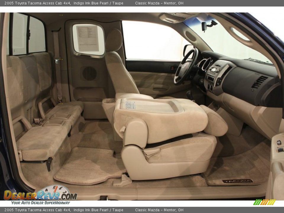 Taupe Interior 2005 Toyota Tacoma Access Cab 4x4 Photo 13