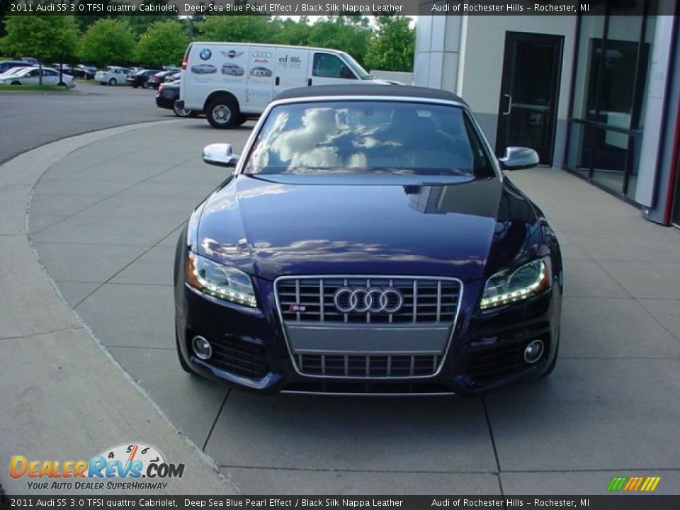 2011 Audi S5 3.0 TFSI quattro Cabriolet Deep Sea Blue Pearl Effect / Black Silk Nappa Leather Photo #2