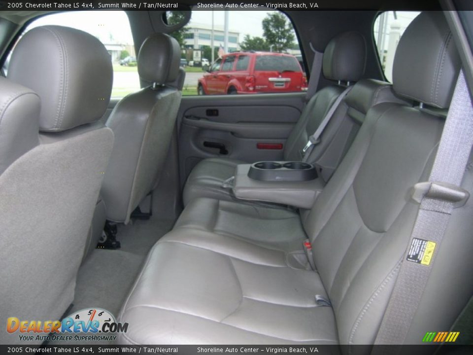 2005 Chevrolet Tahoe LS 4x4 Summit White / Tan/Neutral Photo #9
