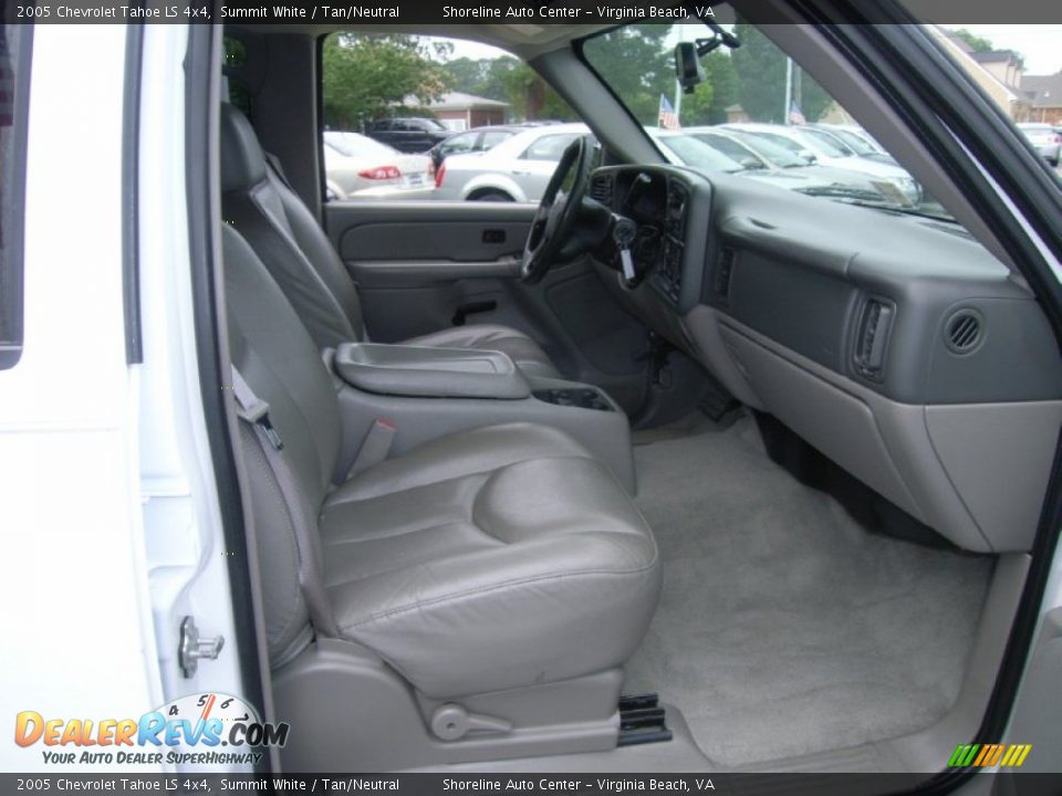 2005 Chevrolet Tahoe LS 4x4 Summit White / Tan/Neutral Photo #13